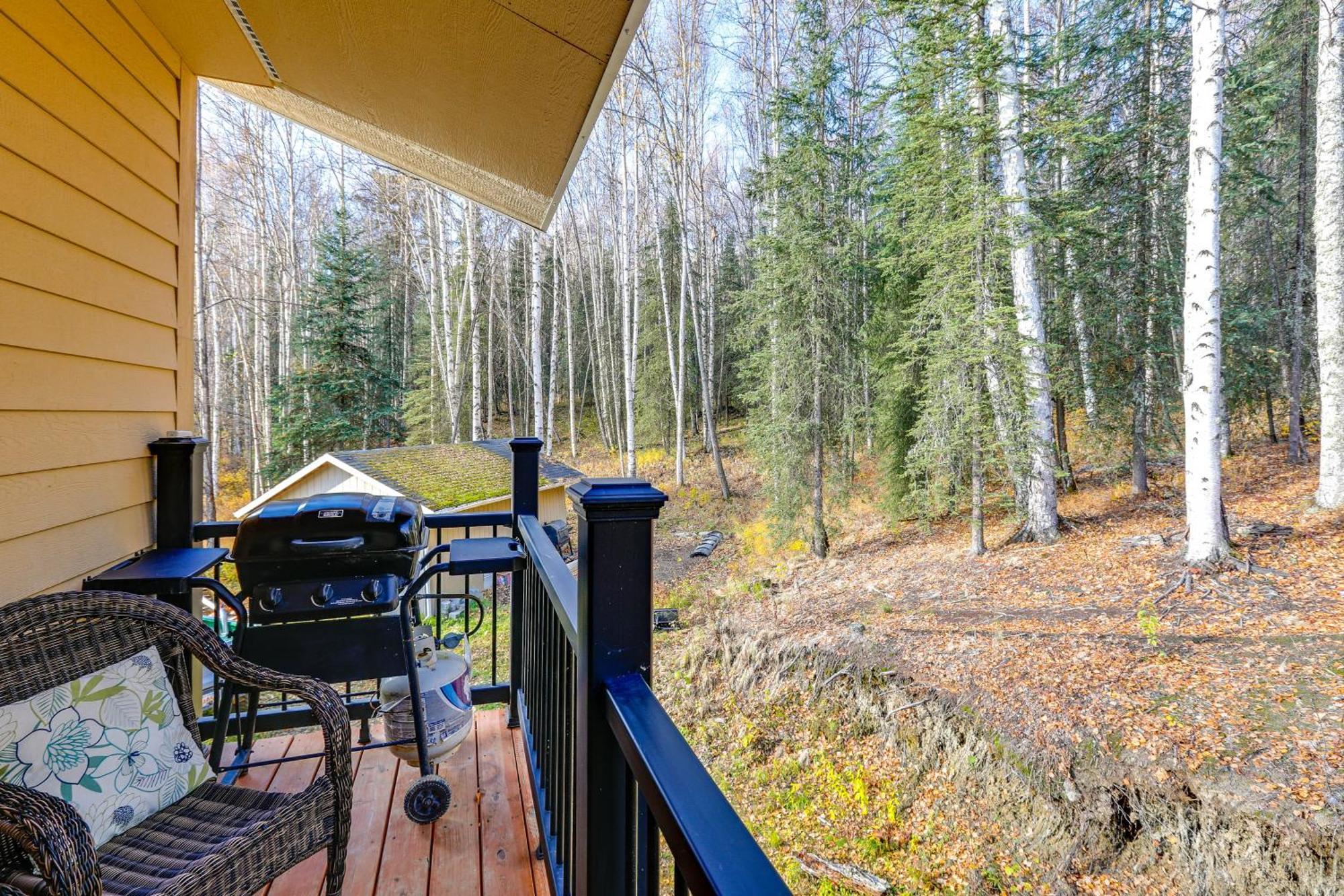 Convenient Fairbanks Guest Suite With Grill! Екстер'єр фото